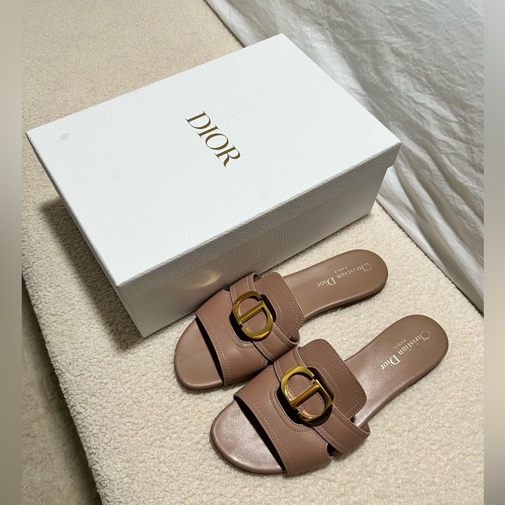 Christian Dior Montaigne Sandals - Picture 2 of 8